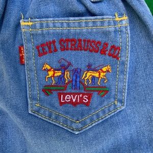 RARE Vintage 4T kids embroidered LEVI’S jean pants